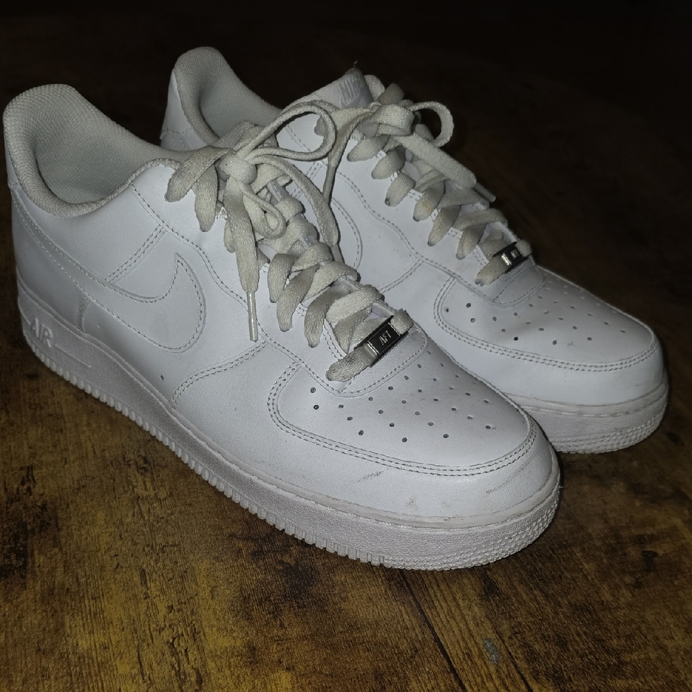 Nike Air Force 1 Low-Top Sneakers in White